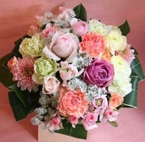 ちょっと今風2 まあるいお花のアレンジ
